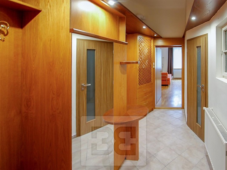 Prodej bytu 2+1 66 m² - foto 4