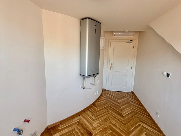 Prodej bytu atypické 12 m² - foto 6