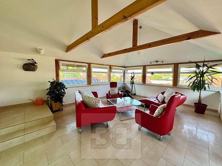 Pronájem bytu 4+kk 195 m² (Podkrovní) - foto 3