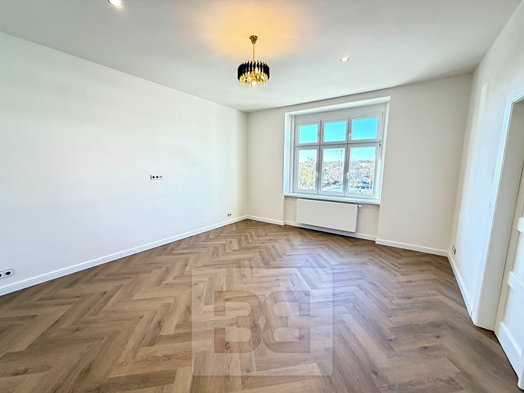 Pronájem bytu 3+kk 95 m² - foto 7