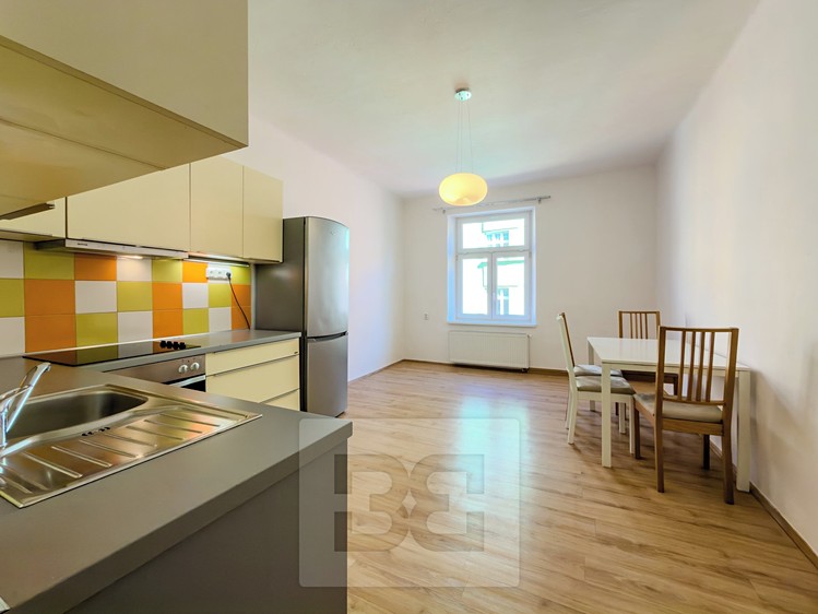 Pronájem bytu 2+kk 48 m² - foto 1