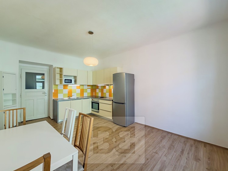 Pronájem bytu 2+kk 48 m² - foto 2