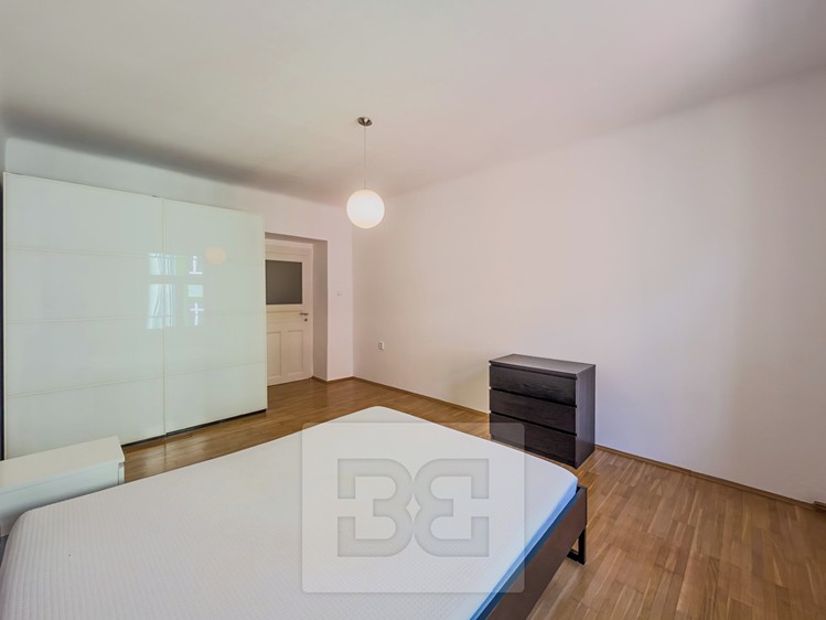 Pronájem bytu 2+kk 48 m² - foto 8