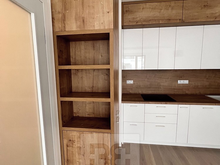 Pronájem bytu 3+kk 88 m² - foto 5