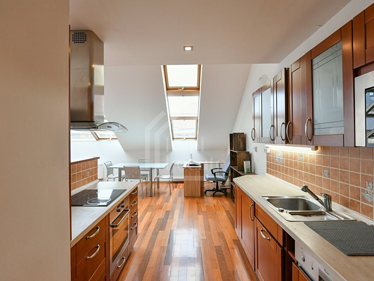 Pronájem bytu 2+kk 107 m² - foto 2