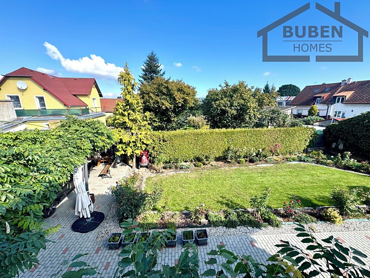 Prodej vícegeneračního domu 414 m², pozemek 939 m² - foto 5