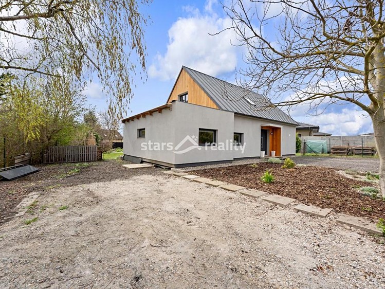Prodej rodinného domu 176 m², pozemek 1 000 m² - foto 3