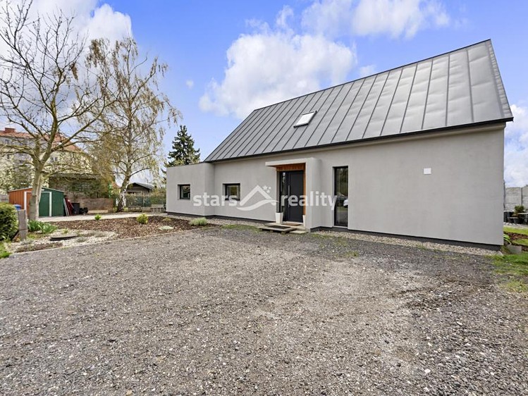 Prodej rodinného domu 176 m², pozemek 1 000 m² - foto 2