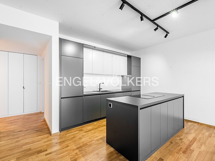 Pronájem bytu 3+kk 115 m² - foto 2