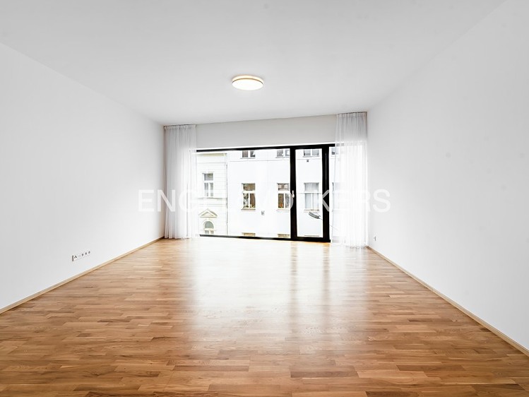 Pronájem bytu 3+kk 115 m² - foto 4