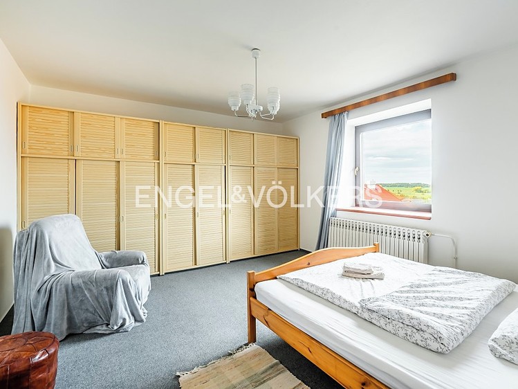 Pronájem bytu 3+kk 123 m² - foto 8