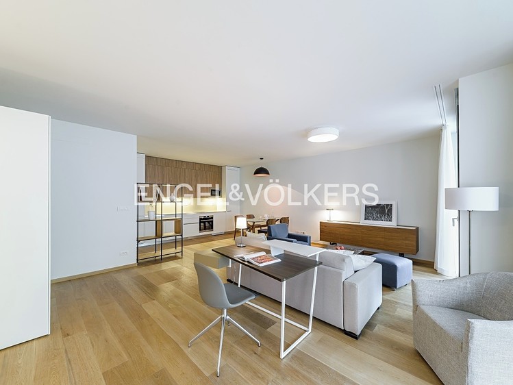 Pronájem bytu 1+kk 66 m² - foto 2