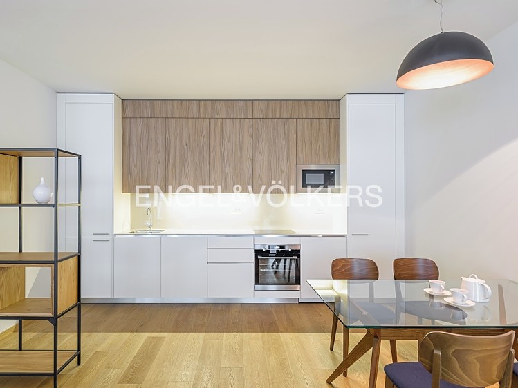 Pronájem bytu 1+kk 66 m² - foto 6