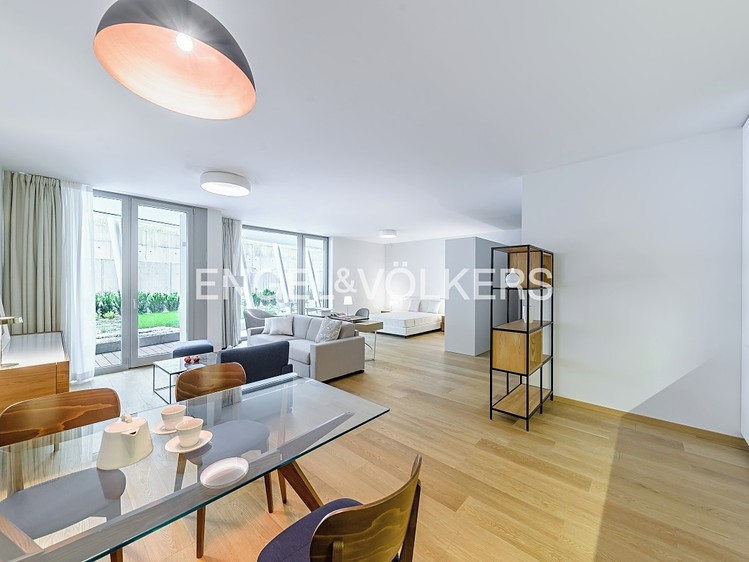 Pronájem bytu 1+kk 66 m² - foto 5
