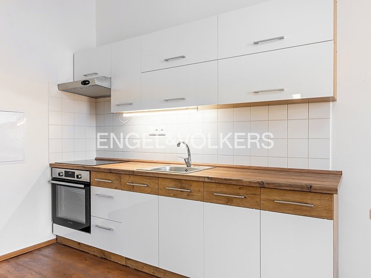 Pronájem bytu 3+kk 71 m² - foto 4