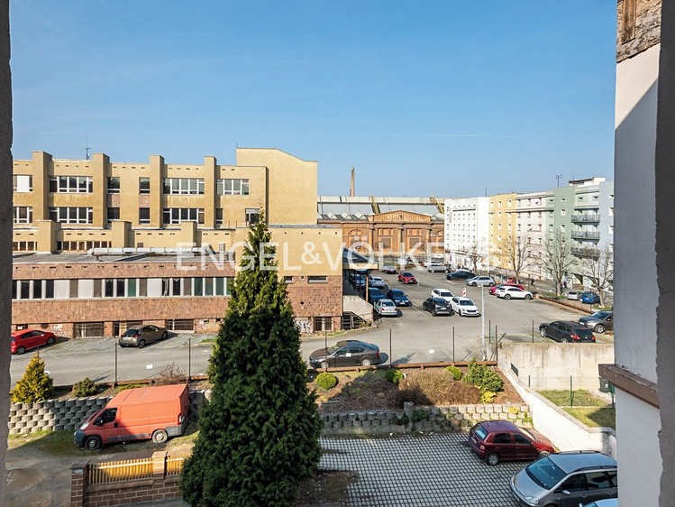 Pronájem bytu 3+kk 71 m² - foto 3