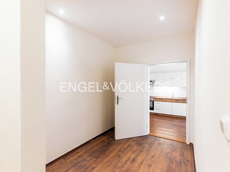 Pronájem bytu 3+kk 71 m² - foto 5