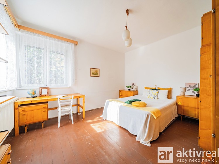 Prodej vily 233 m², pozemek 557 m² - foto 3