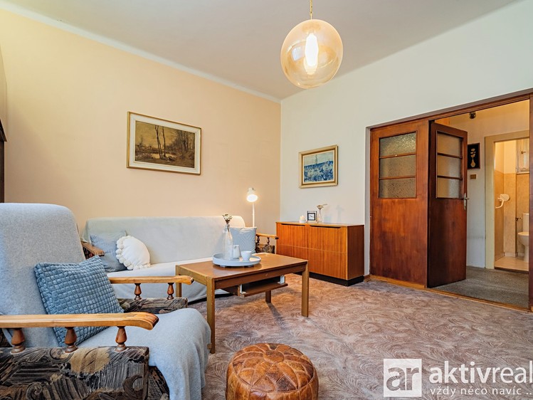 Prodej vily 233 m², pozemek 557 m² - foto 5