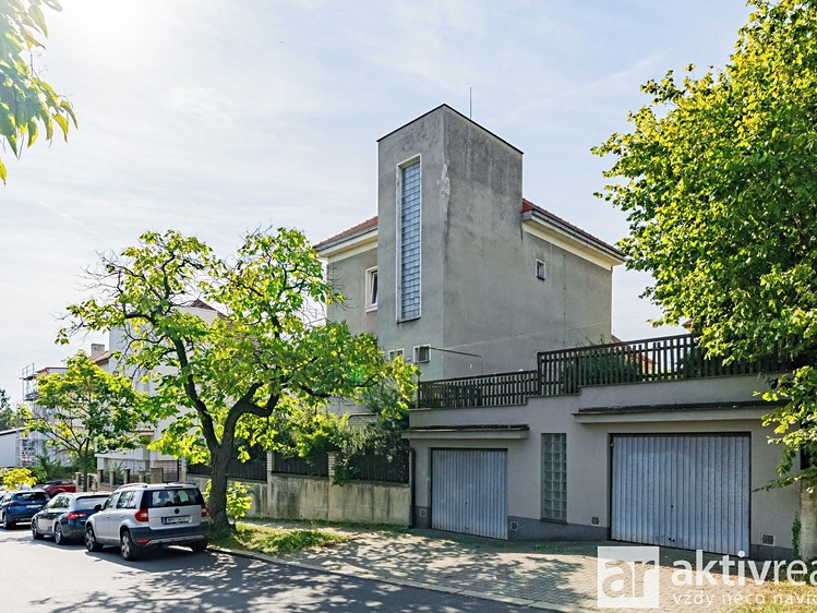 Prodej vily 233 m², pozemek 557 m² - foto 7
