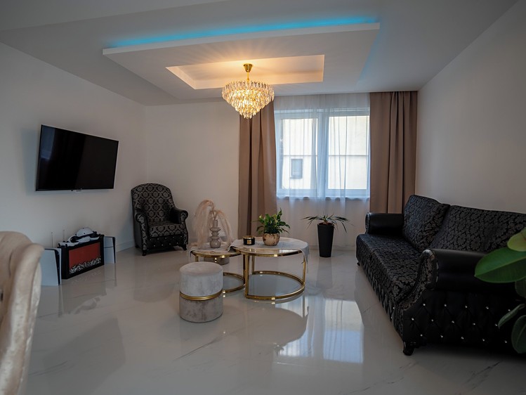 Prodej rodinného domu 210 m², pozemek 837 m² - foto 8