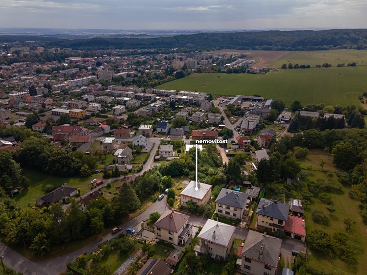 Prodej rodinného domu 210 m², pozemek 845 m² - foto 3