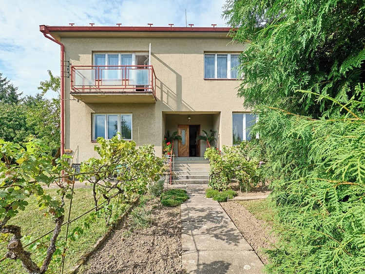 Prodej rodinného domu 210 m², pozemek 845 m² - foto 4