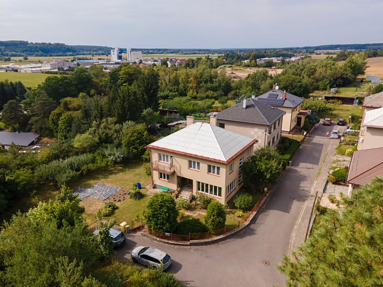 Prodej rodinného domu 210 m², pozemek 845 m² - foto 6