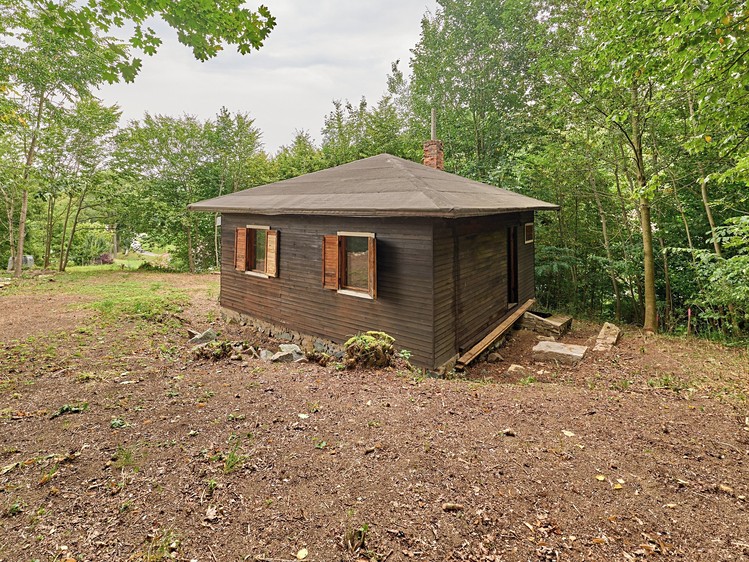 Prodej rodinného domu 45 m², pozemek 1 081 m² - foto 1