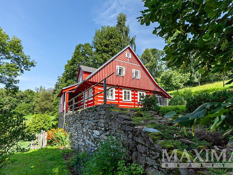 Prodej chalupy 220 m², pozemek 33 459 m² - foto 1