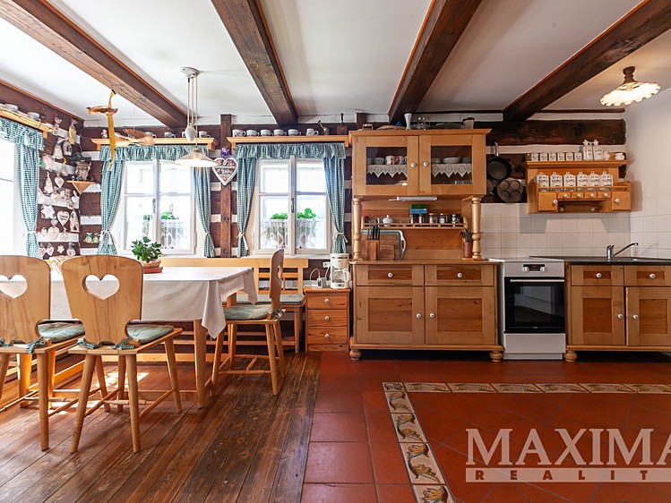 Prodej chalupy 220 m², pozemek 33 459 m² - foto 8