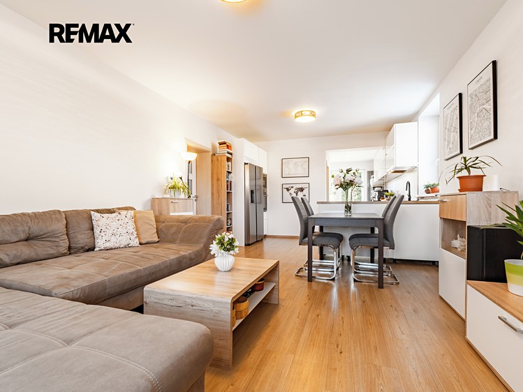 Prodej vícegeneračního domu 163 m², pozemek 1 205 m² - foto 3