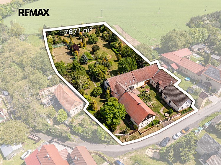 Prodej chalupy 750 m², pozemek 7 871 m² - foto 1