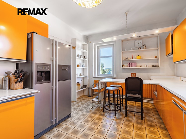 Prodej vily 320 m², pozemek 1 286 m² - foto 6