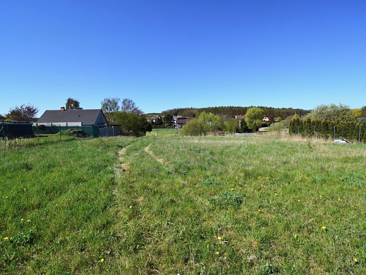 Prodej stavebního pozemku 1 244 m² - foto 1