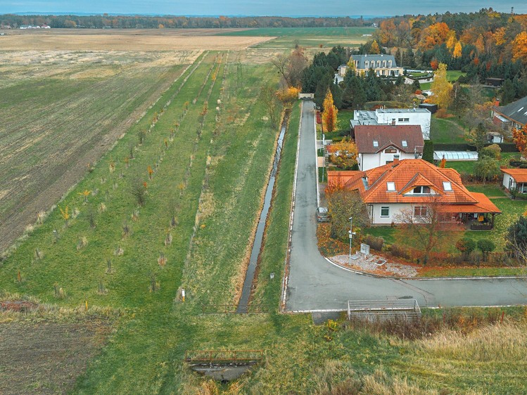 Prodej pozemku 772 m² - foto 6