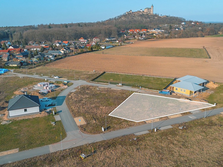 Prodej stavebního pozemku 1 094 m² - foto 1