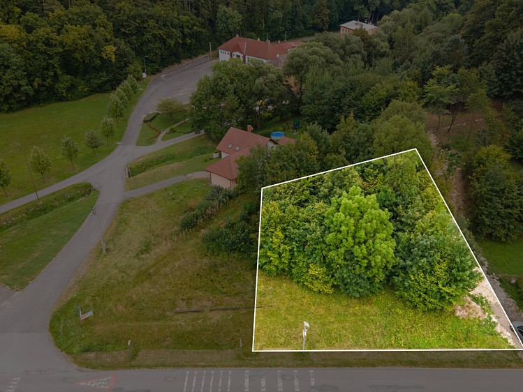 Prodej stavebního pozemku 1 095 m² - foto 4