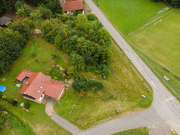 Prodej stavebního pozemku 1 095 m² - foto 1