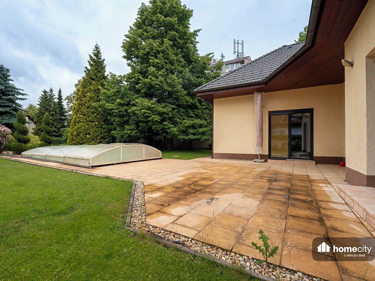 Prodej  rodinného domu 283 m², pozemek 1 205 m² - foto 4