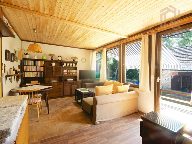Prodej rodinného domu 59 m², pozemek 1 024 m² - foto 1