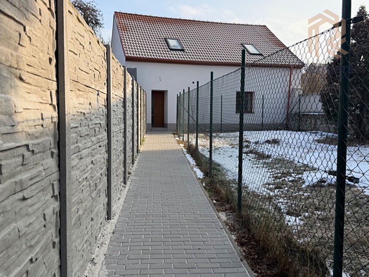 Prodej rodinného domu 137 m², pozemek 332 m² - foto 1