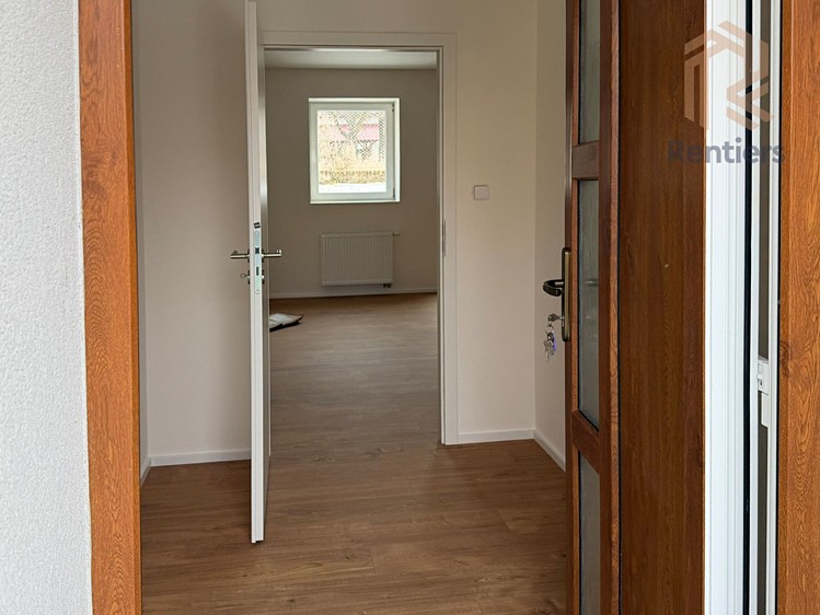 Prodej rodinného domu 137 m², pozemek 332 m² - foto 4
