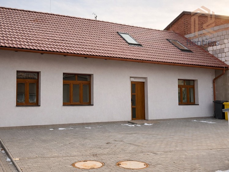 Prodej rodinného domu 145 m², pozemek 265 m² - foto 1