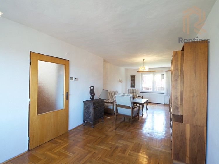 Prodej rodinného domu 256 m², pozemek 287 m² - foto 8