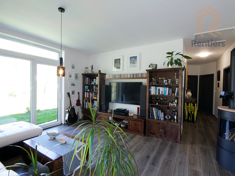 Prodej rodinného domu 86 m², pozemek 332 m² - foto 2