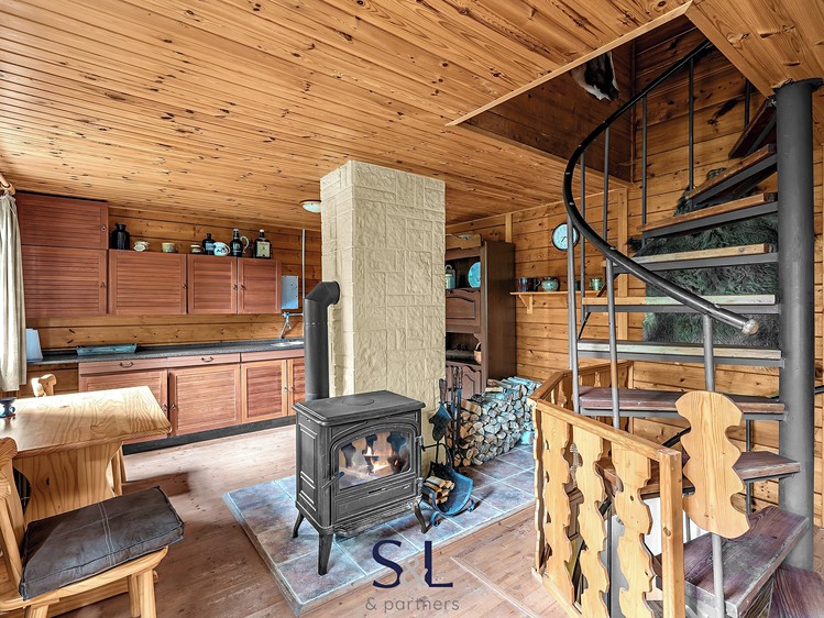 Prodej chaty 90 m², pozemek 16 403 m² - foto 2