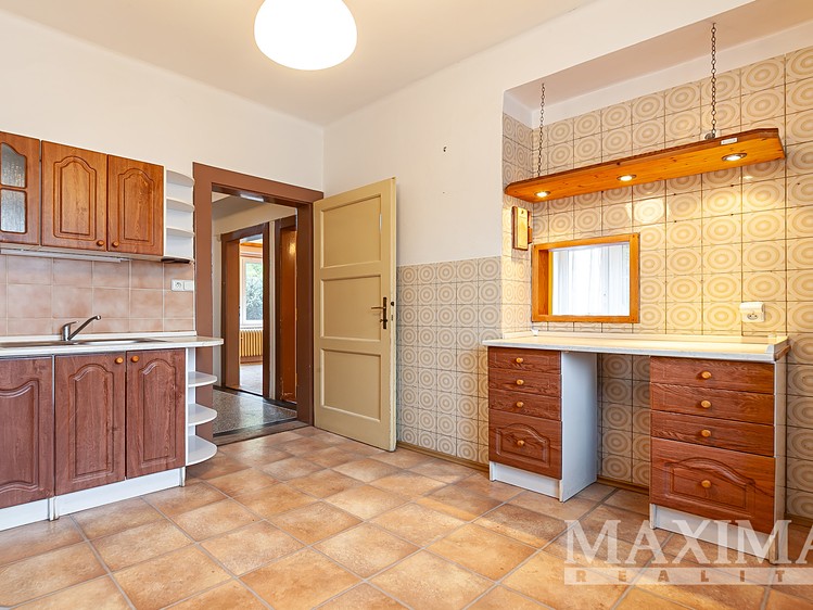 Prodej  rodinného domu 252 m², pozemek 710 m² - foto 7