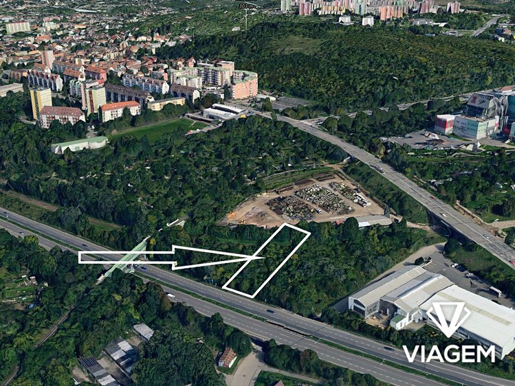 Prodej podílu 1/2 pole 303 m² - foto 5