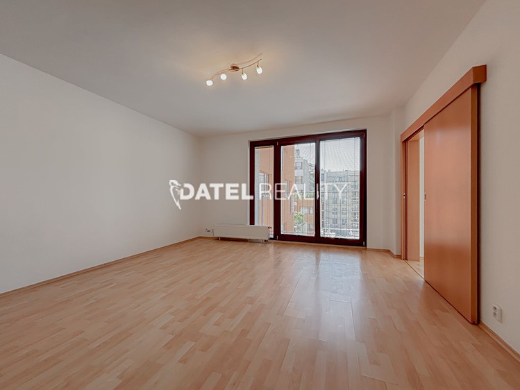 Pronájem bytu 2+kk 56 m² (Jednopodlažní) - foto 3
